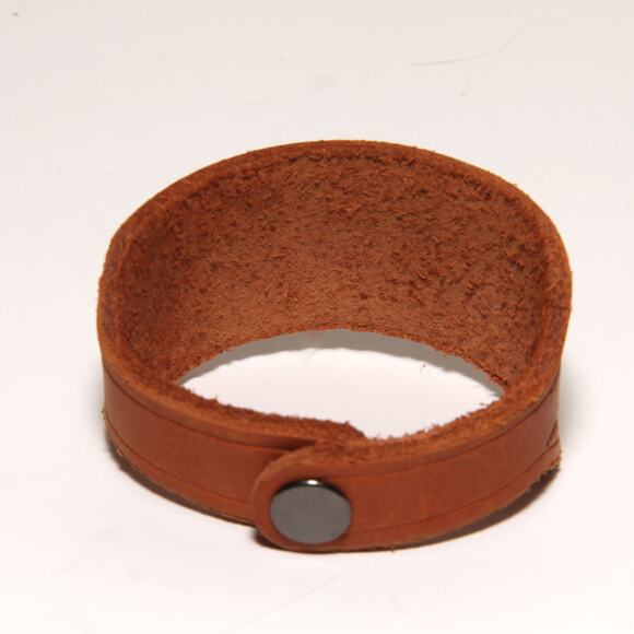 Scorpion Leather Wristband Cuff 8.5" - Picture 2 of 3